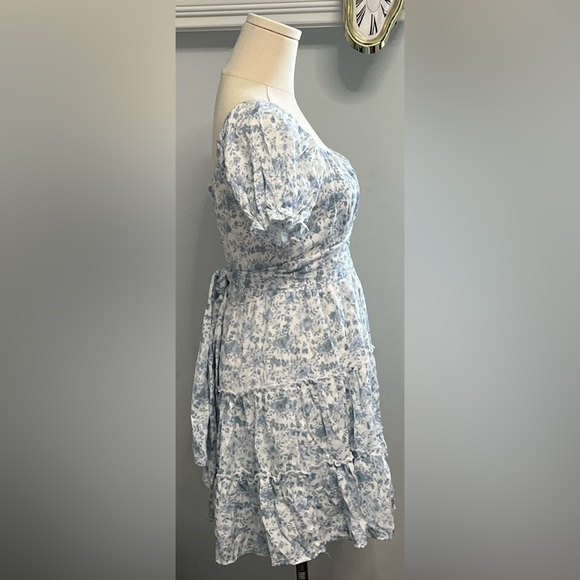 Trixxi Juniors' Floral-Print Puff-Sleeve Fit & Flare Dress Size M White Blue - Picture 2 of 6